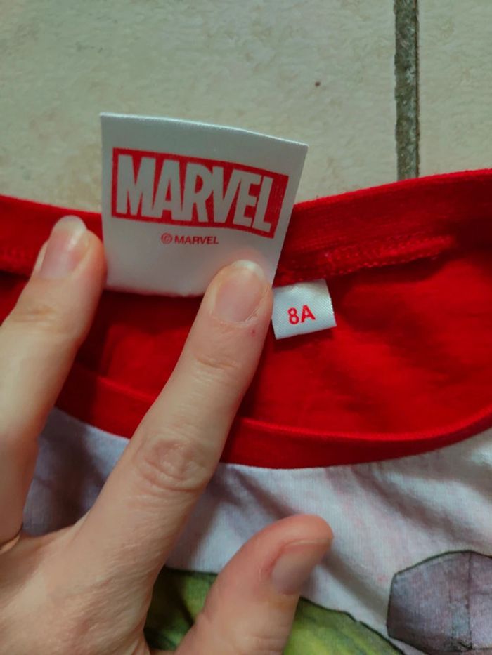 Tee-shirt manches courtes Marvel Avengers 8 ans - photo numéro 4