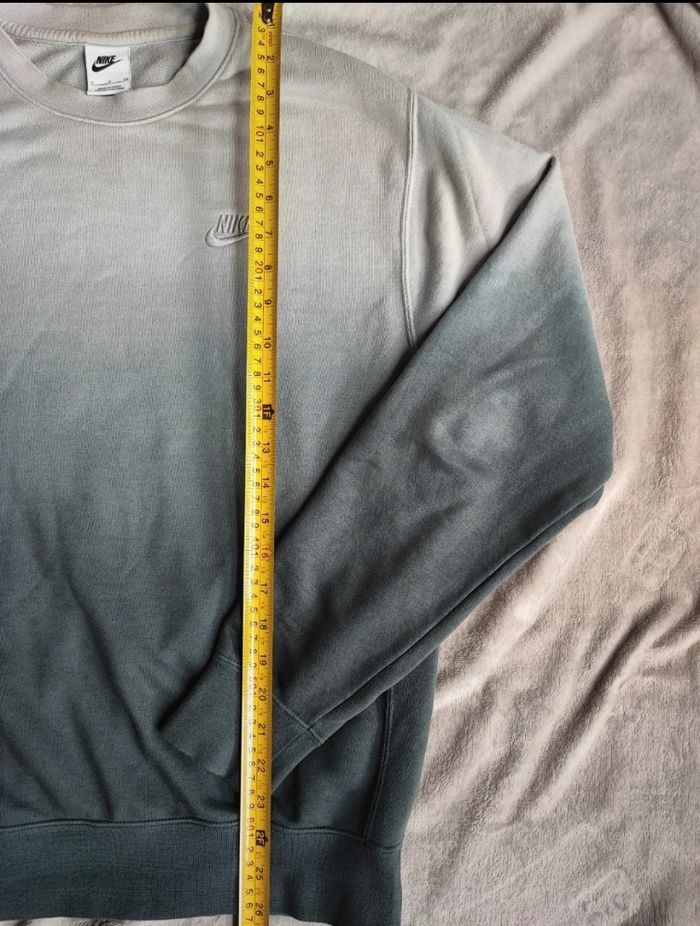 Sweat léger Nike taille S dégradé logo brodé Mixte - photo numéro 6