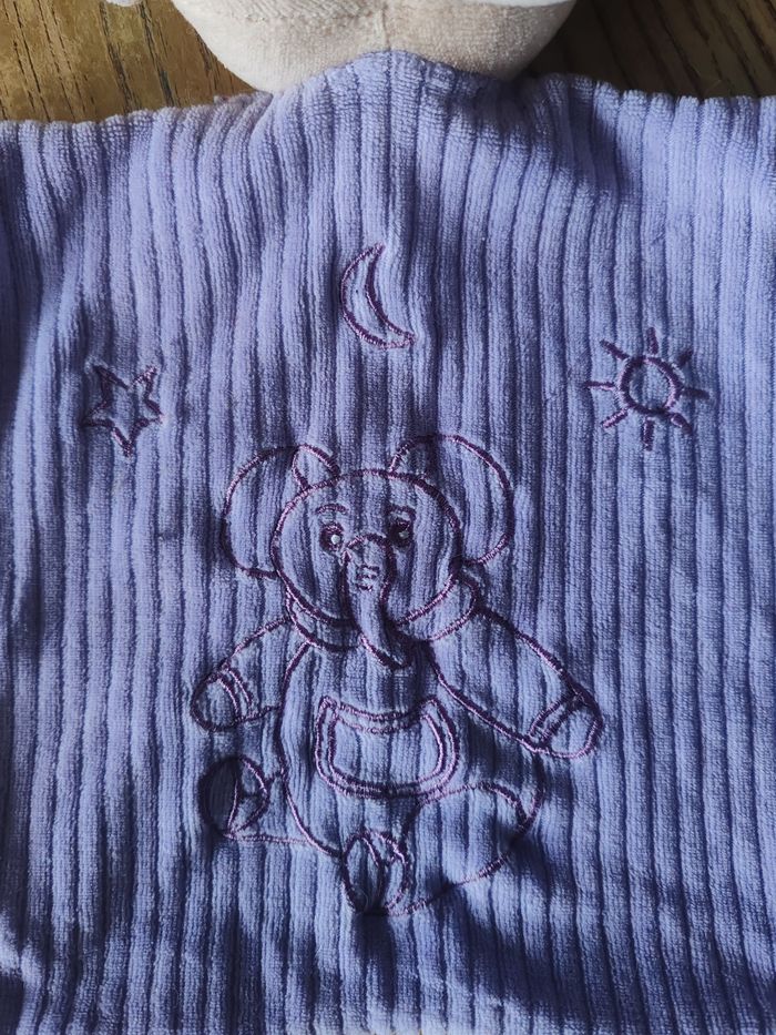Doudou éléphant - photo numéro 4