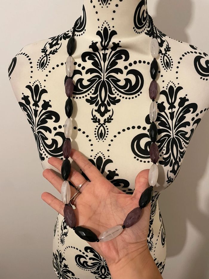 Collier long sautoir à Perles noir blanc violet - photo numéro 4