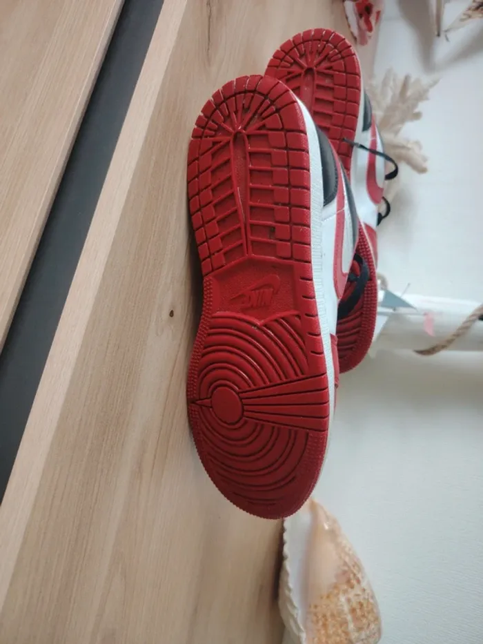 Baskets Nike unisexe pointure 38.5 - photo numéro 7