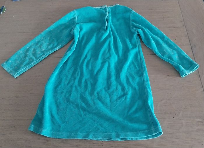 Chemise de nuit fille 4ans en très bon état - photo numéro 2