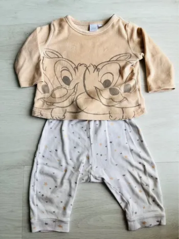 Pyjama 2 pièces Disney baby 9 mois