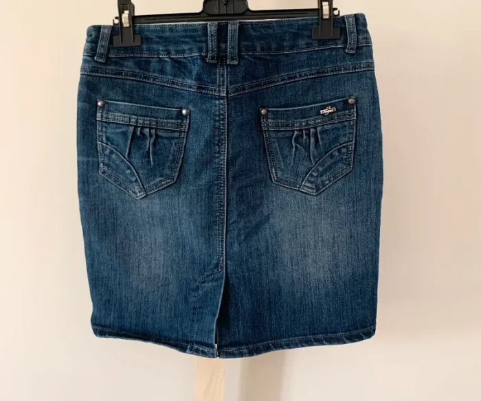 Jupe en jean bleu foncé – Taille 38 - photo numéro 2