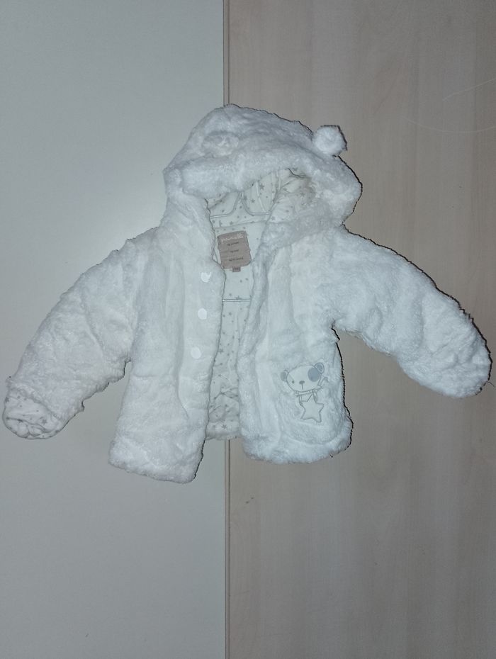 Manteau grain de blé 6 mois avec gants intégrée