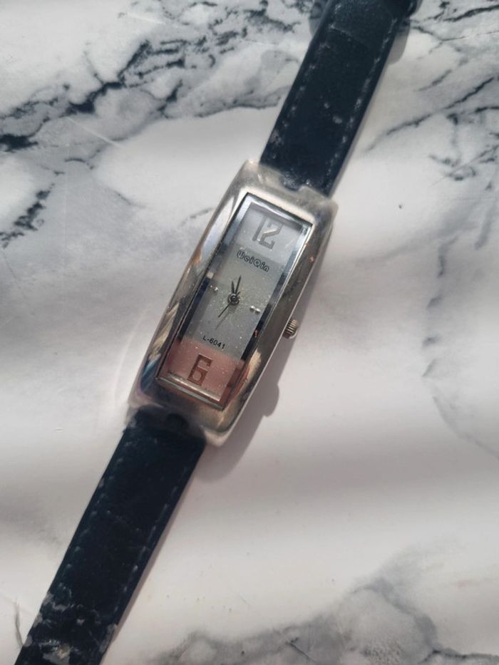 Montre vintage noir - photo numéro 18