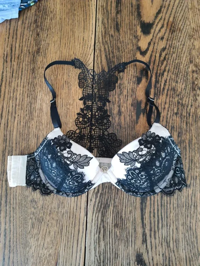 Magnifique Soutiens-gorge Hunkemöller fr 90A - photo numéro 10