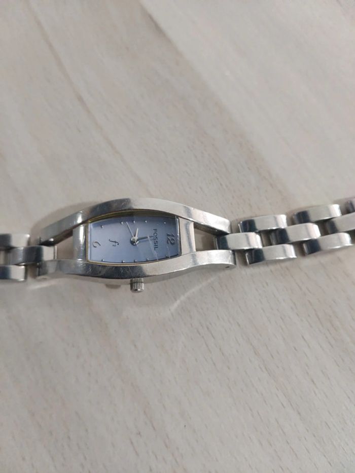 Montre fine femme Fossil f2 argent - photo numéro 3