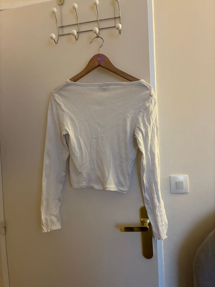 Tee-shirt blanc manches longues Jennyfer – Taille S – Bon état - photo numéro 2