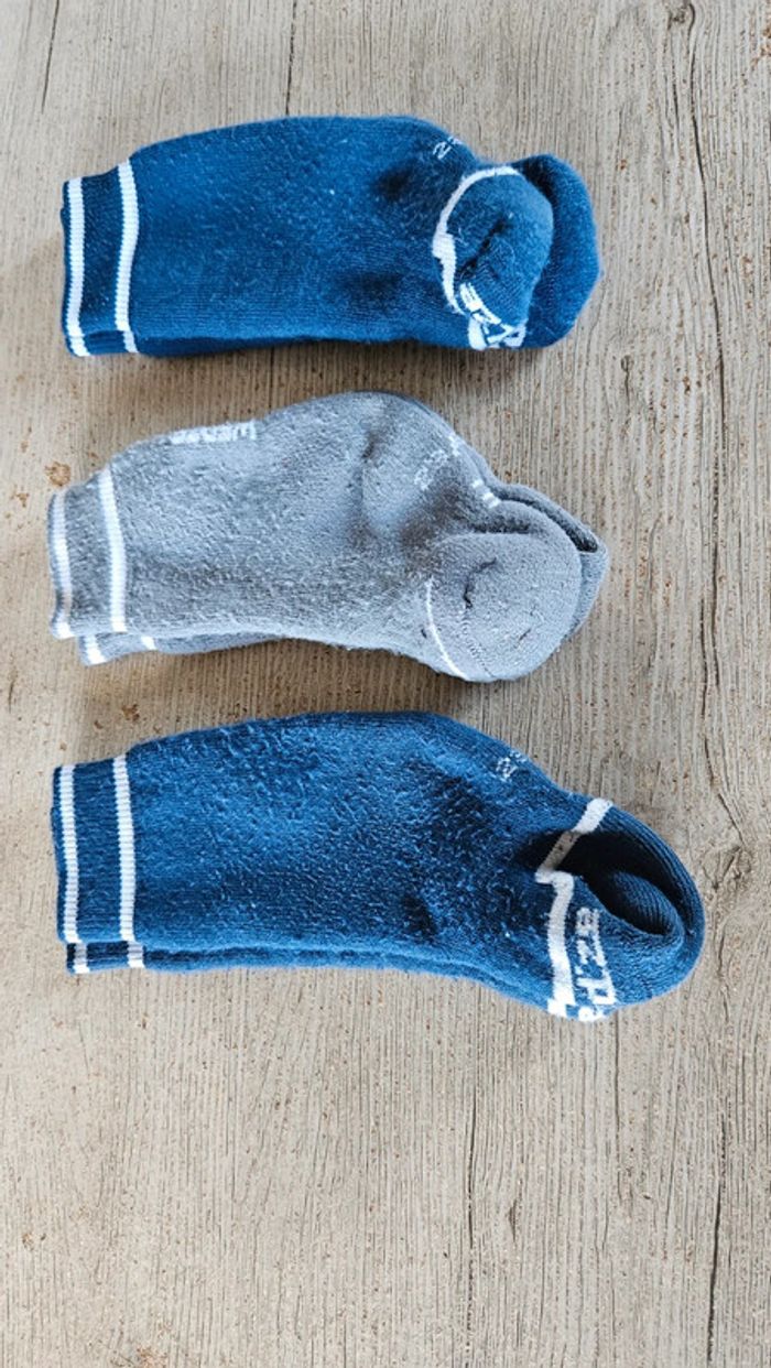 Lot de 3 paires de chaussettes de ski Wed'ze, 2 bleues et 1 grise, pointure 23/26 - photo numéro 2