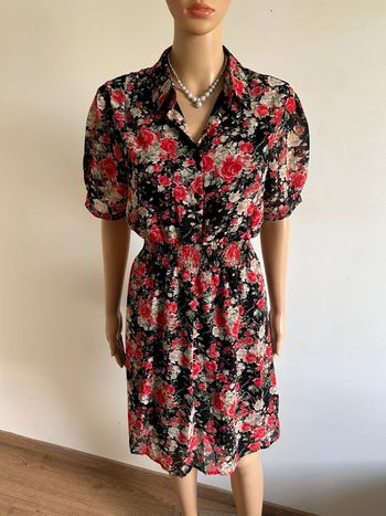 Robe fleurie neuve à manches courtes Suzzy & Milly taille L