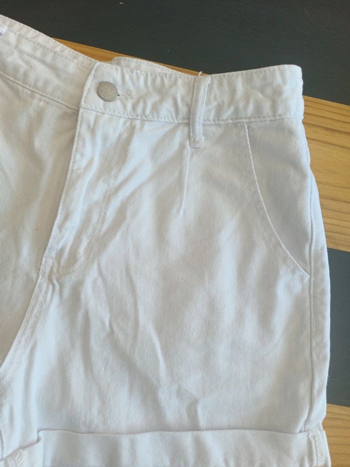 Short jean blanc - photo numéro 2