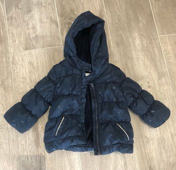 Doudoune marine Kiabi taille 6 mois marine