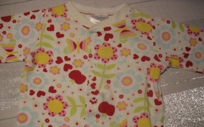 PYJAMA FIN BLANC A FLEURS BÉBÉ FILLE "H&M" - 6 MOIS - n°01 - photo numéro 4