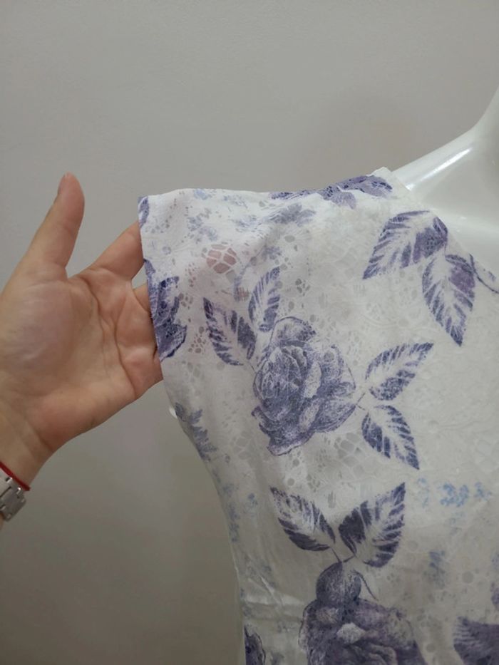 T shirt taille 4 - photo numéro 4