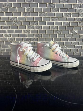 basket arc en ciel 32/33 Neuf 🌈