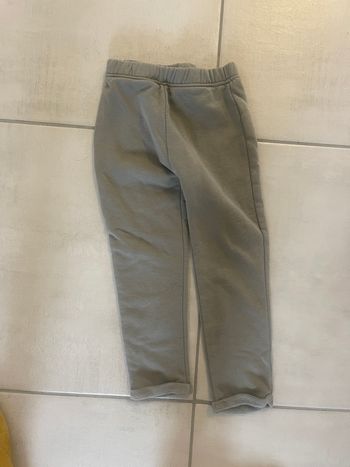 Jogging kaki 4 ans