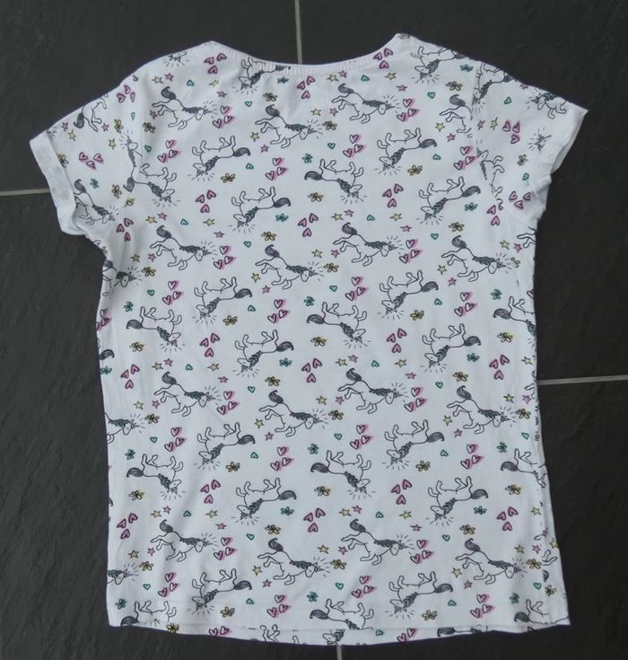 Joli tee-shirt "licornes" à paillettes fille 10-11 ans Primark - photo numéro 4