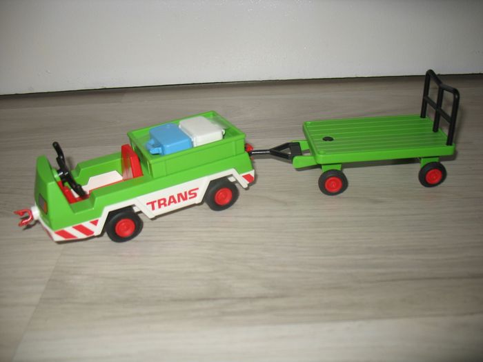 TRACTEUR A BAGAGES "PLAYMOBIL" - Réf.3212 - n°70 - photo numéro 2