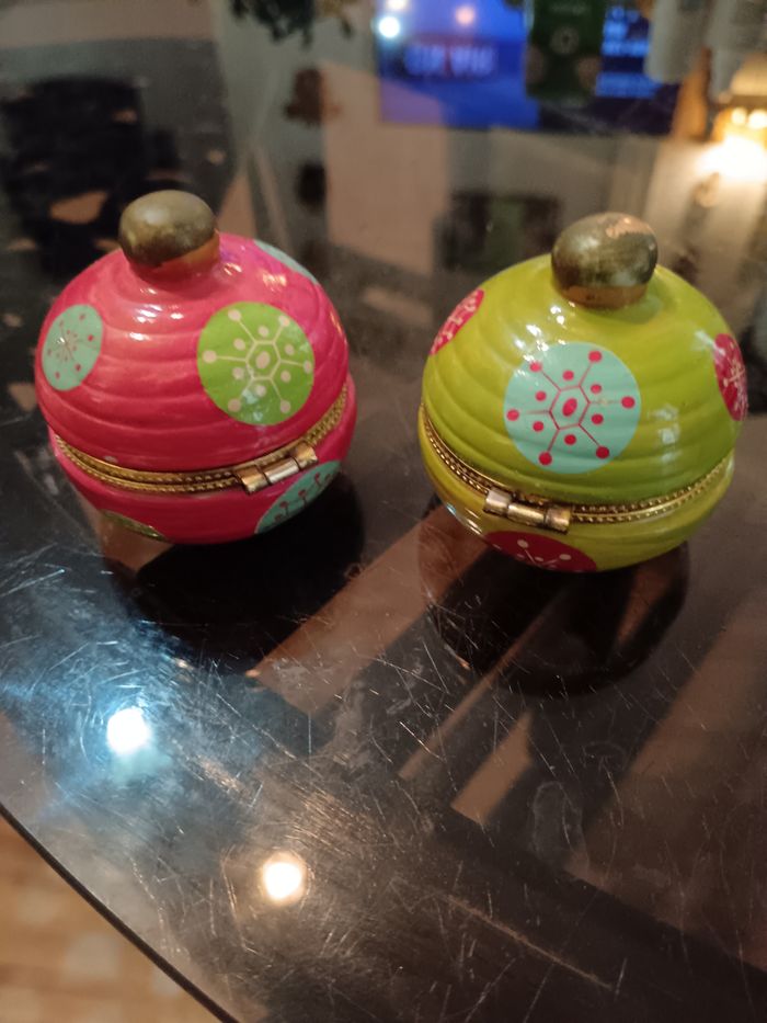 Petites boîtes colorées - photo numéro 3