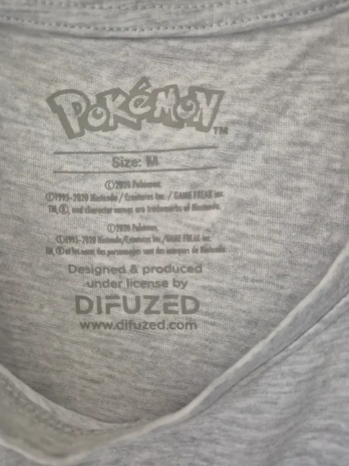 Tee shirt pokemon - photo numéro 2