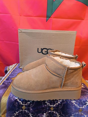 Ugg neuf