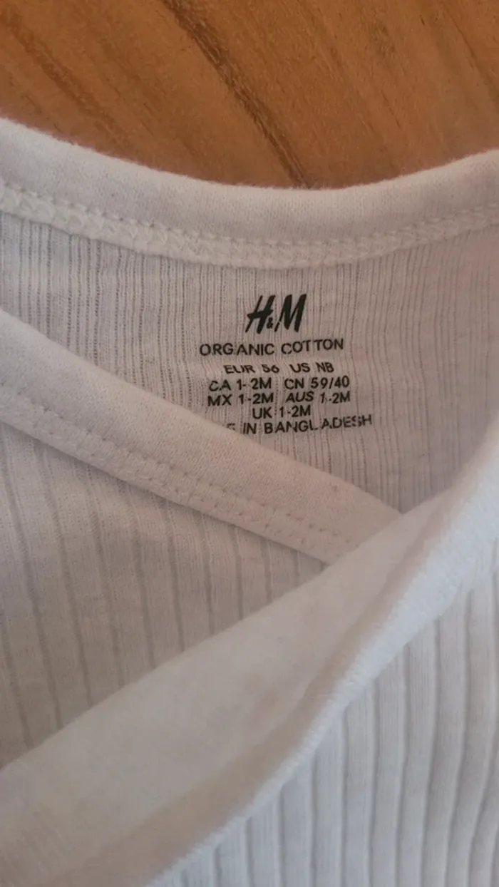 Lot de 2 bodies h&m 1-2 mois (56cm) - photo numéro 6