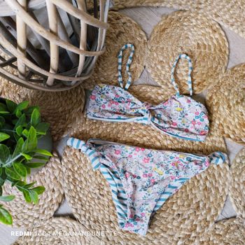 🌸 Maillot de bain 2 pièces réversible – 4 ans / 104 cm – TAO – Très bon état
