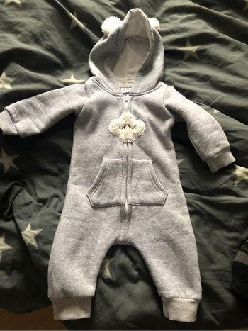 Jolie combinaison d’hiver bébé taille 0/3mois confortable