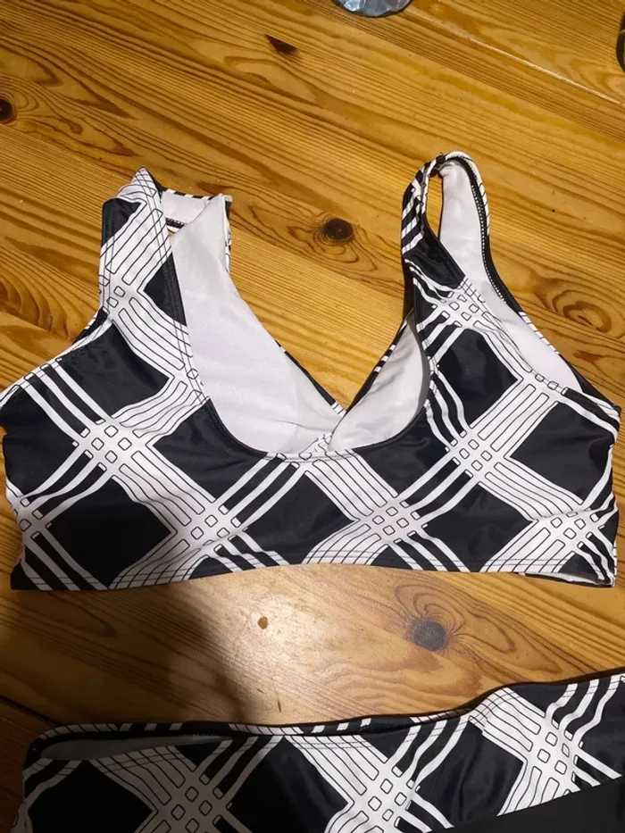 Maillot de bain 2 pièces - photo numéro 4