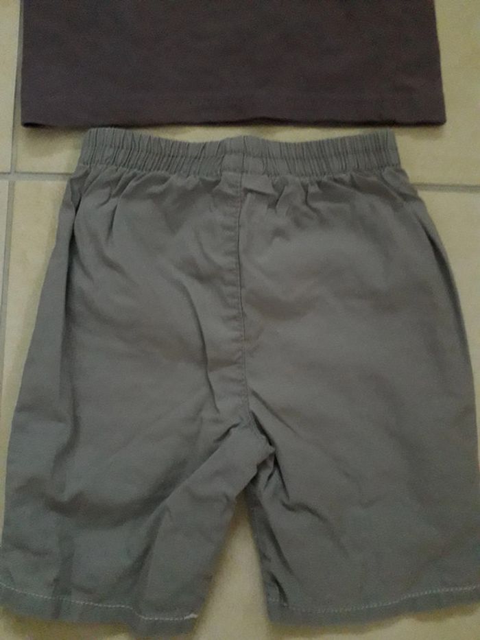 Lot Pantalon + T-shirt - 6 mois - photo numéro 4