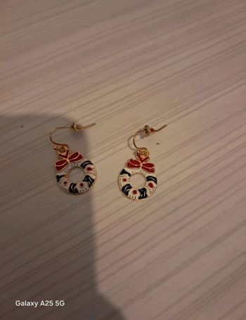Boucle d oreille couronne de Noël