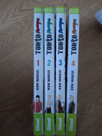 4 premiers tomes du manga Tokyo Revengers 