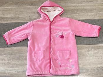 Robe de chambre peignoir 18 mois se ferme avec des pressions intérieure éponge très bon état