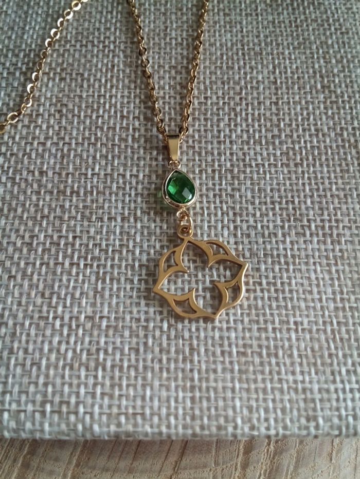 Collier fleur - photo numéro 2