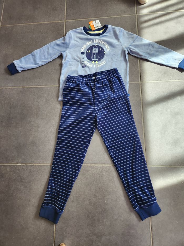 Pyjama  velours fluorescent taille 8 ans - photo numéro 4