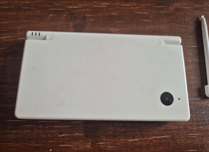 Console Nintendo ds dsi blanche en boite - photo numéro 4
