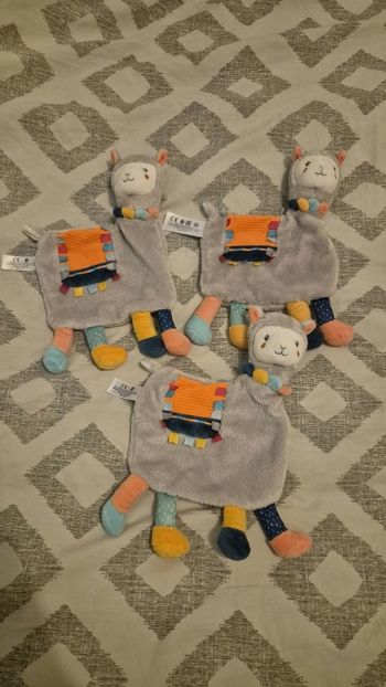 Doudou lama kiabi neuf