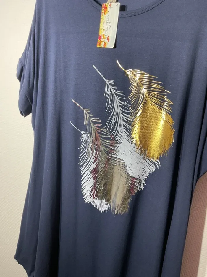 Long t-shirt « plumes » femme taille unique (38-46)- rzfashion - neuf avec étiquette - photo numéro 2
