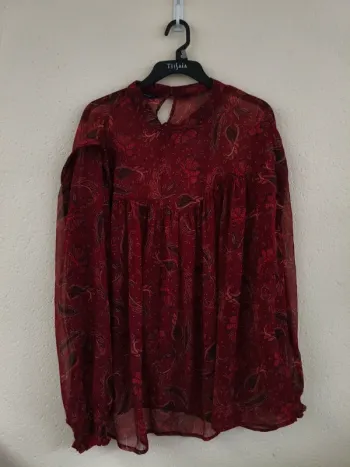 Blouse bordeaux - Kiabi - taille 54/56