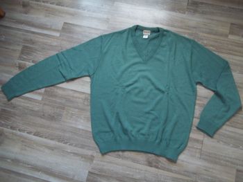 Pull col V vert Damart 106 (J-XL)