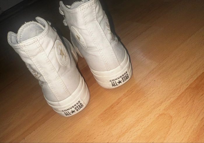 Converse - photo numéro 2