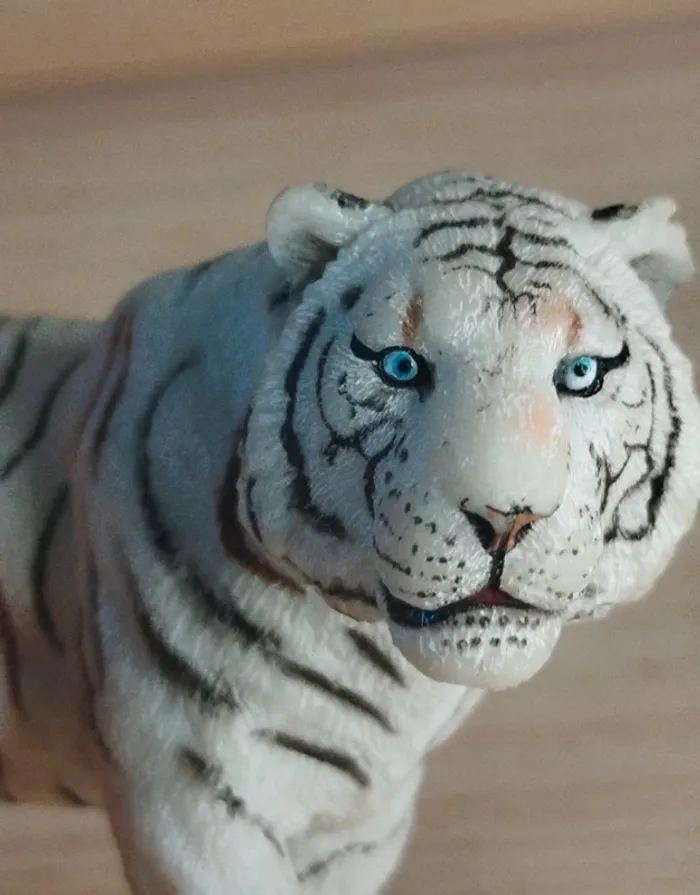 PAPO tigre blanc Figurine félin Animal de la savane - photo numéro 2