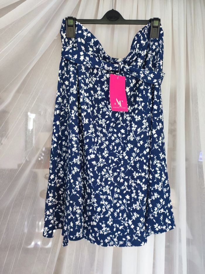 Jupe fleuri Taille 42 Armand Thiery Neuf - photo numéro 2