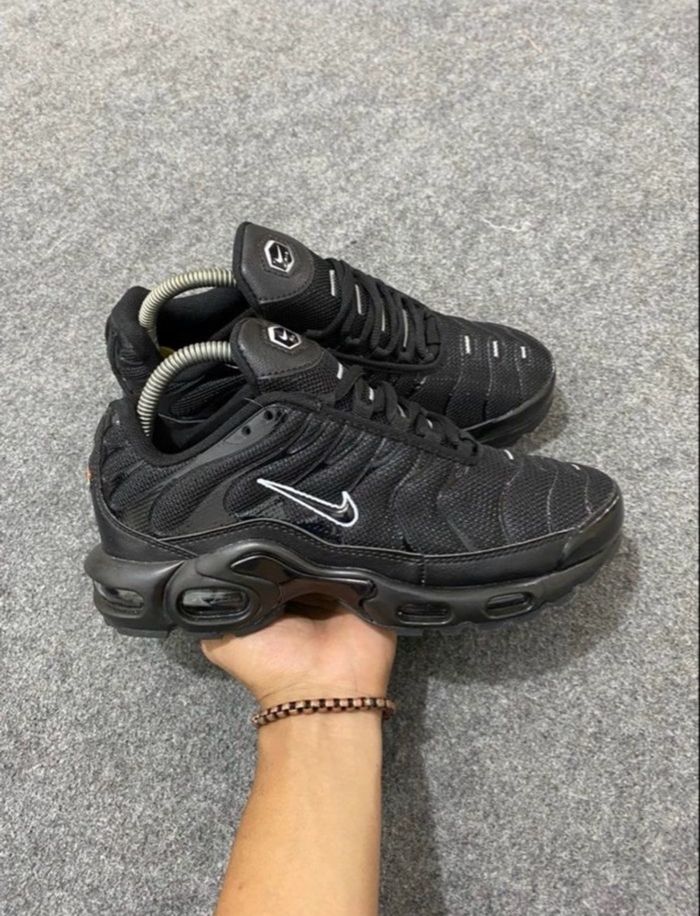 Nike tn noir blanc 36 - photo numéro 2