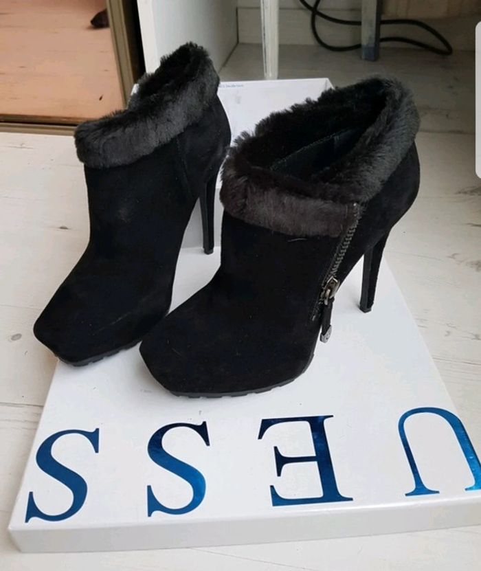 Bottine noir guess t.39