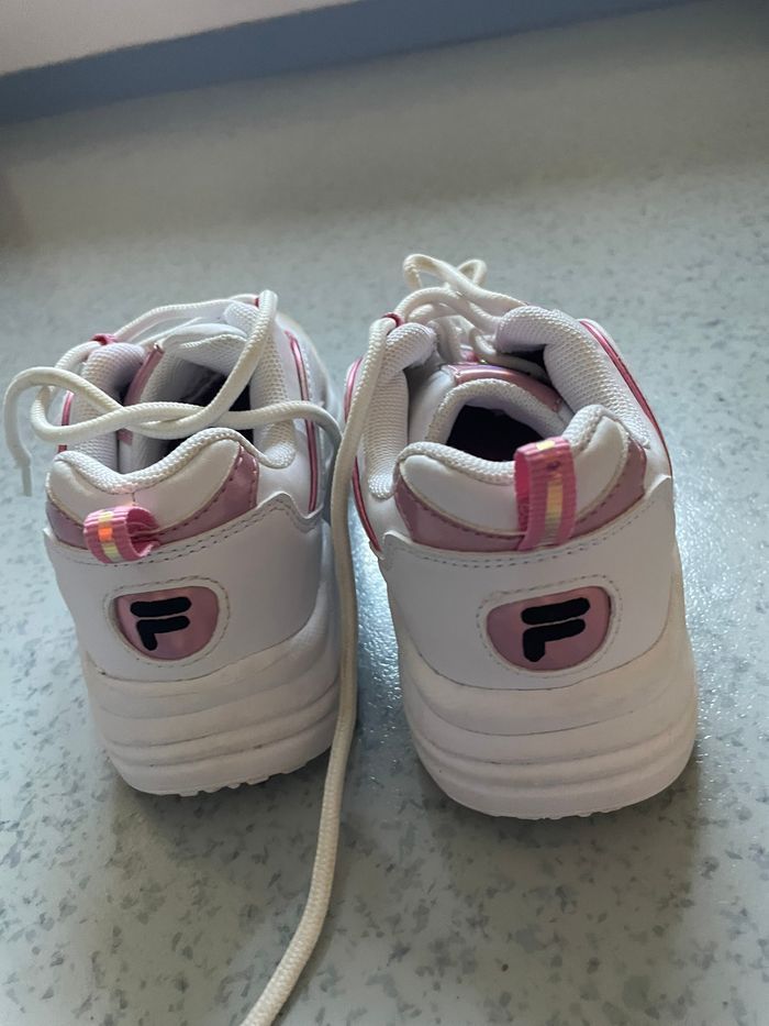 basket Fila fille pointure 34 - photo numéro 3