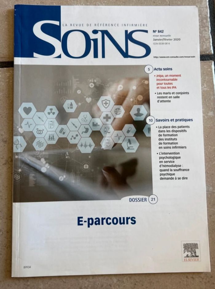 Lot de 5 revues Soins Thèmes soins et santé 📒 - photo numéro 3