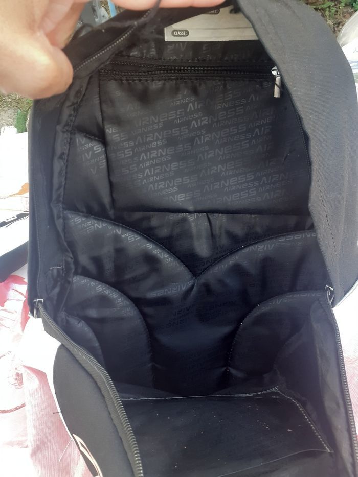 Sac à dos + sa trousse - photo numéro 4