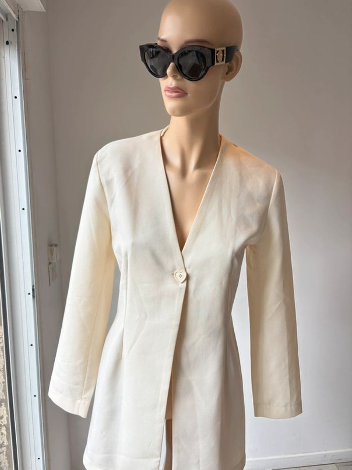 Veste blanche les capricieuses - photo numéro 2